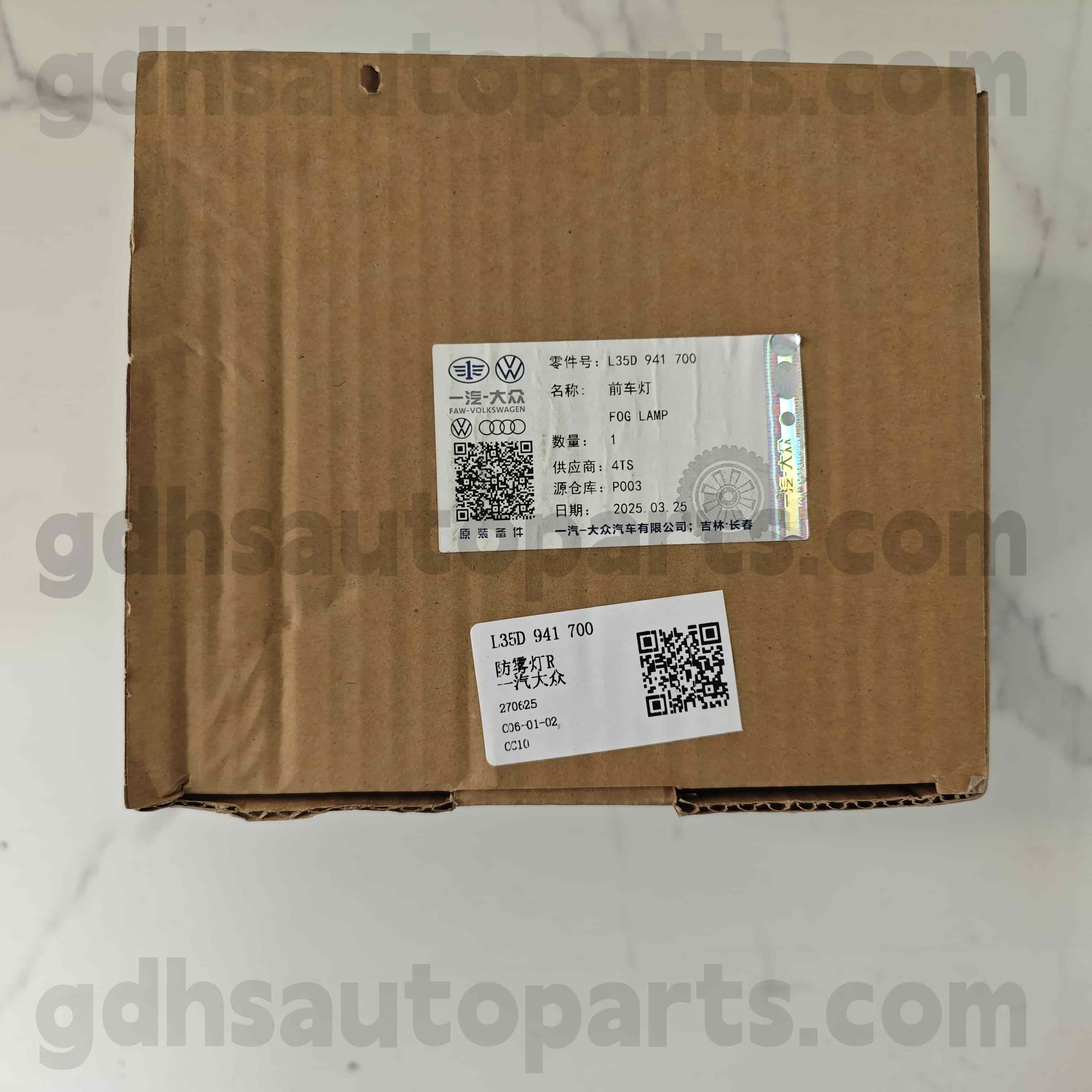 L35d 941 700 Volkswagen Äkta delar Front Höger dimma för CC CC